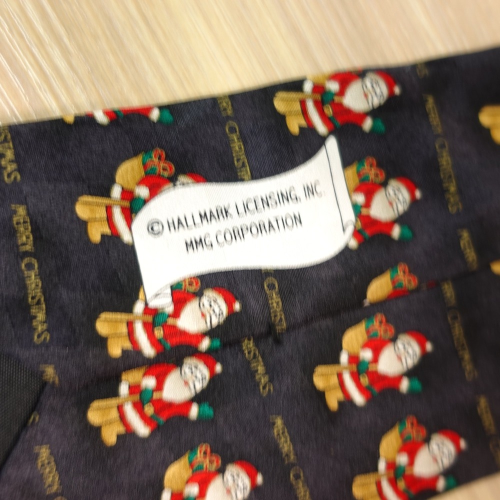 Christmas Neck Tie Mens Black Silk HALLMARK Santa Claus Holiday Festive MMG - Picture 7 of 10